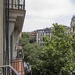 31Ent1027 - Mediterranean Decorated Apartment